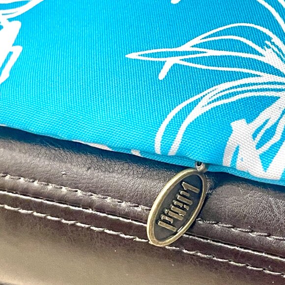 New Pier 1 Pillow Covers Set of 2 Pineapple Blue White Yellow Tropical - Picture 4 of 7